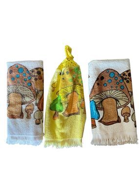 Vintage 1970s Cannon Mushroom Fringe Hand Towels + Crochet button towel MCM Set
